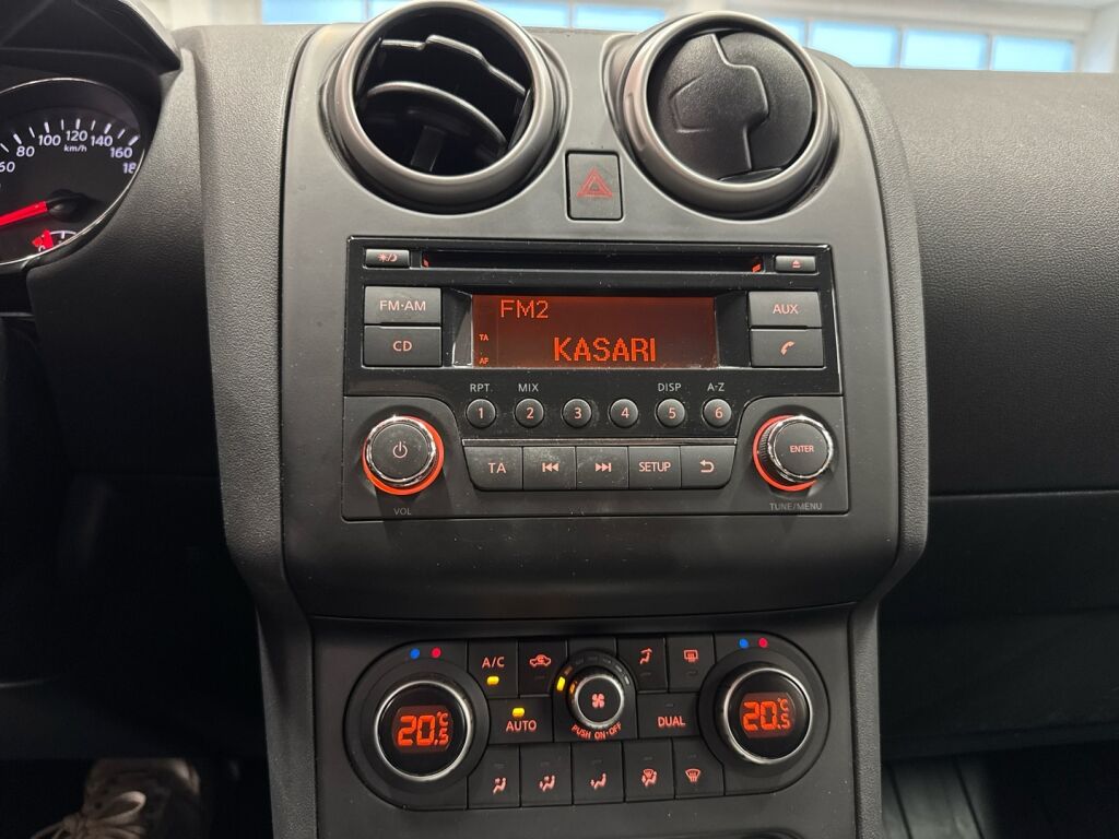 Nissan Qashqai 2012 Valkoinen