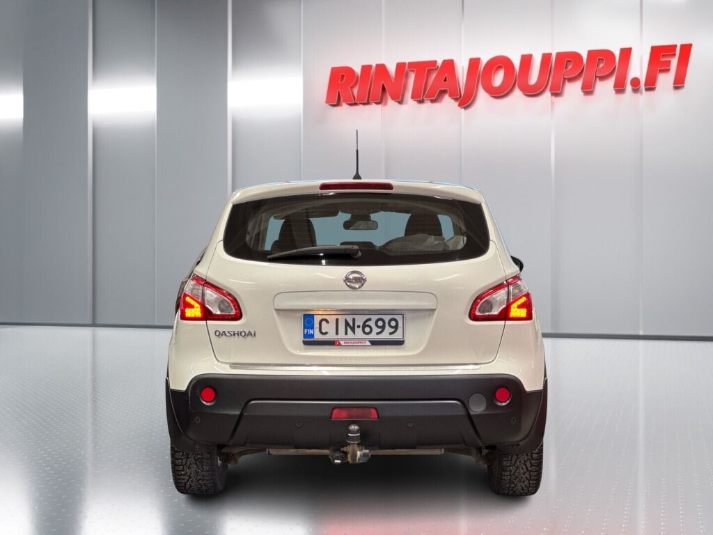 Nissan Qashqai 2012 Valkoinen