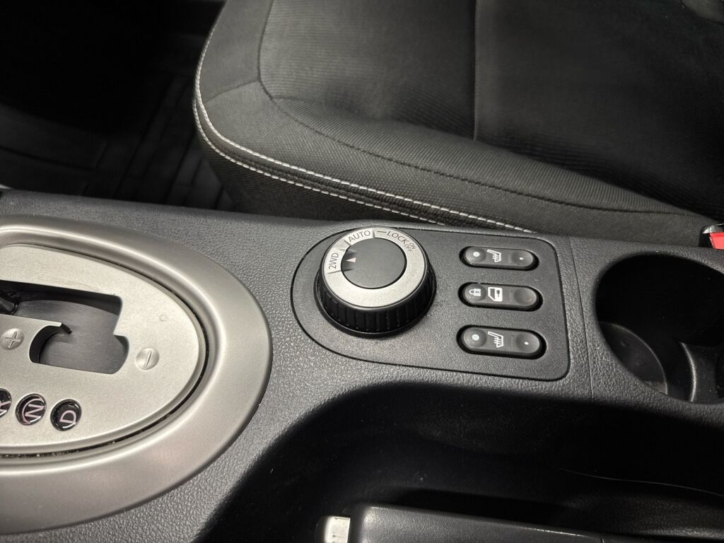 Nissan Qashqai 2012 Valkoinen
