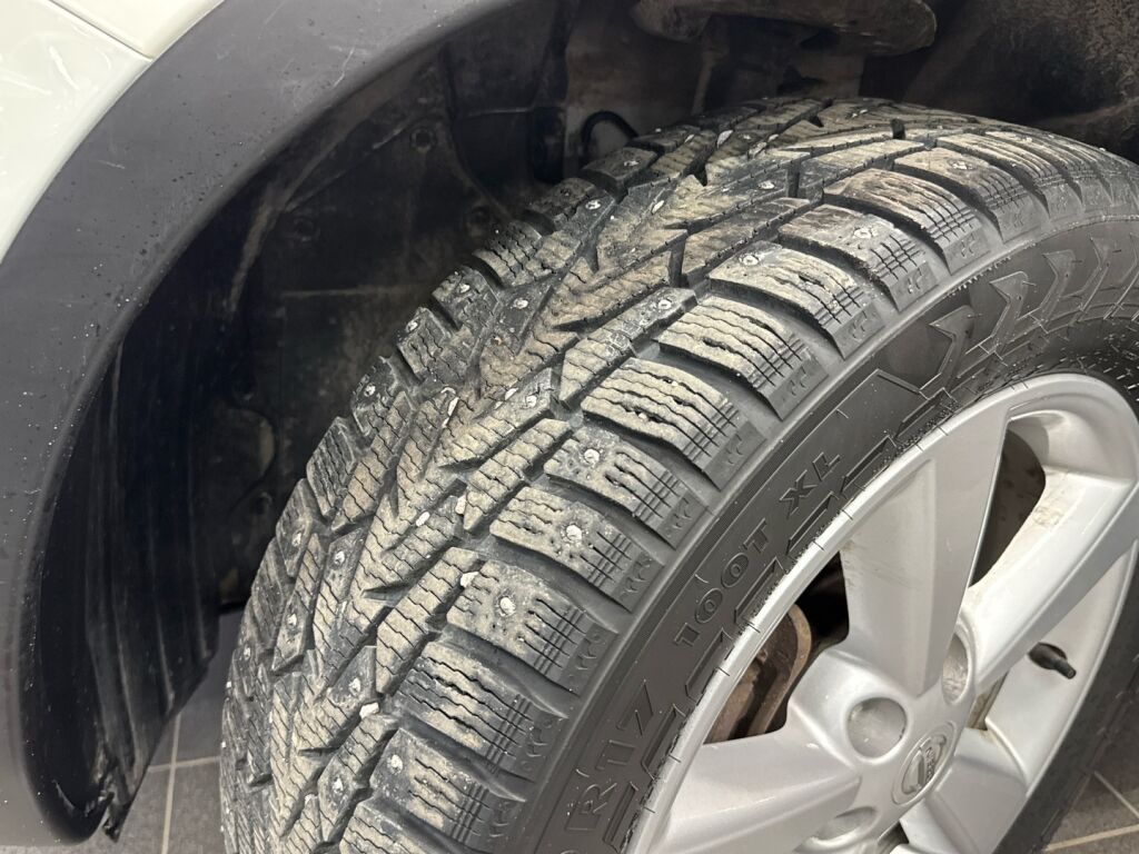 Nissan Qashqai 2012 Valkoinen