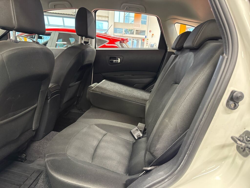 Nissan Qashqai 2012 Valkoinen
