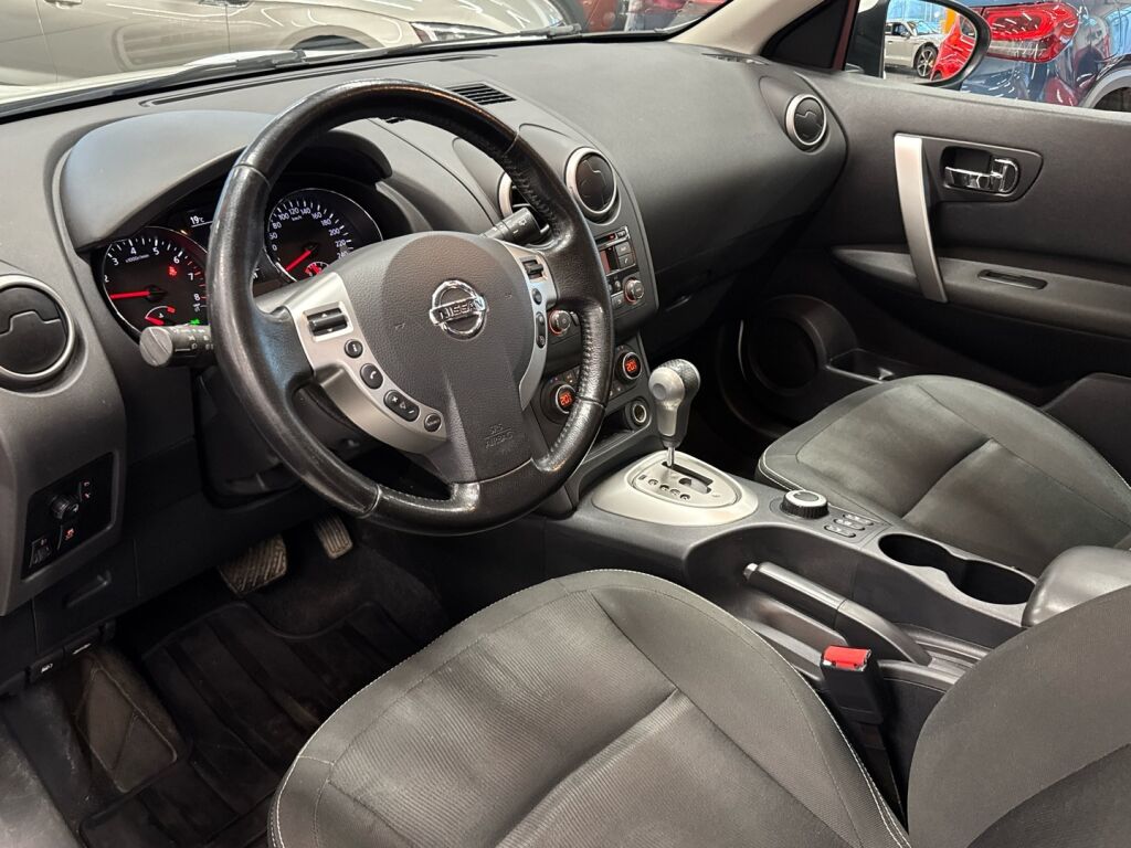Nissan Qashqai 2012 Valkoinen