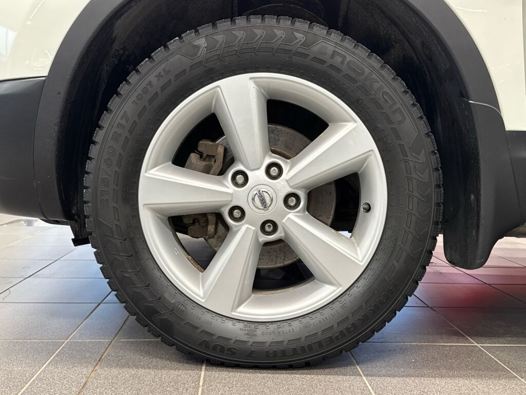 Nissan Qashqai 2012 Valkoinen