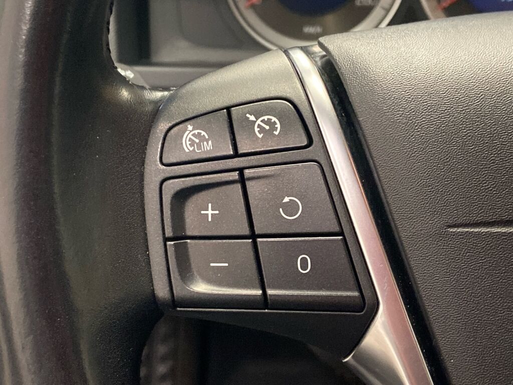 Volvo V60 2012 Ruskea (beige)