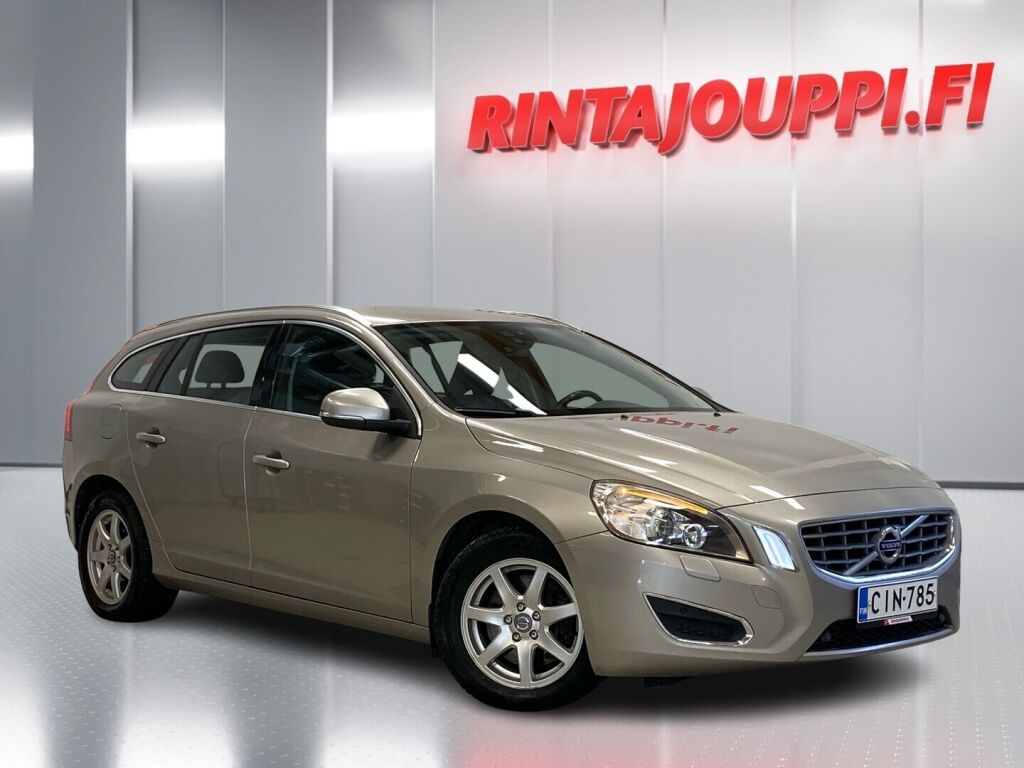 Volvo V60 2012 Ruskea (beige)