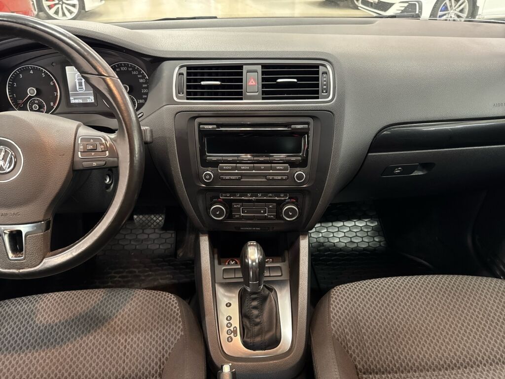 Volkswagen Jetta 2012 Sininen