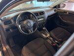 Volkswagen Jetta 2012 Ruskea (beige)