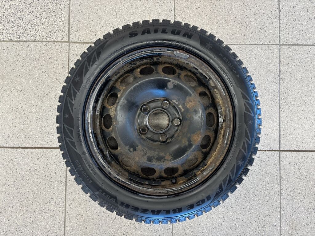 Volkswagen Jetta 2012 Ruskea (beige)