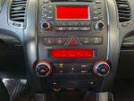 Kia Sorento 2012 Ruskea (beige)