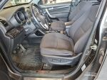 Kia Sorento 2012 Ruskea (beige)