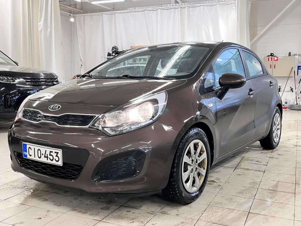 Kia Rio 2012 Ruskea (beige)