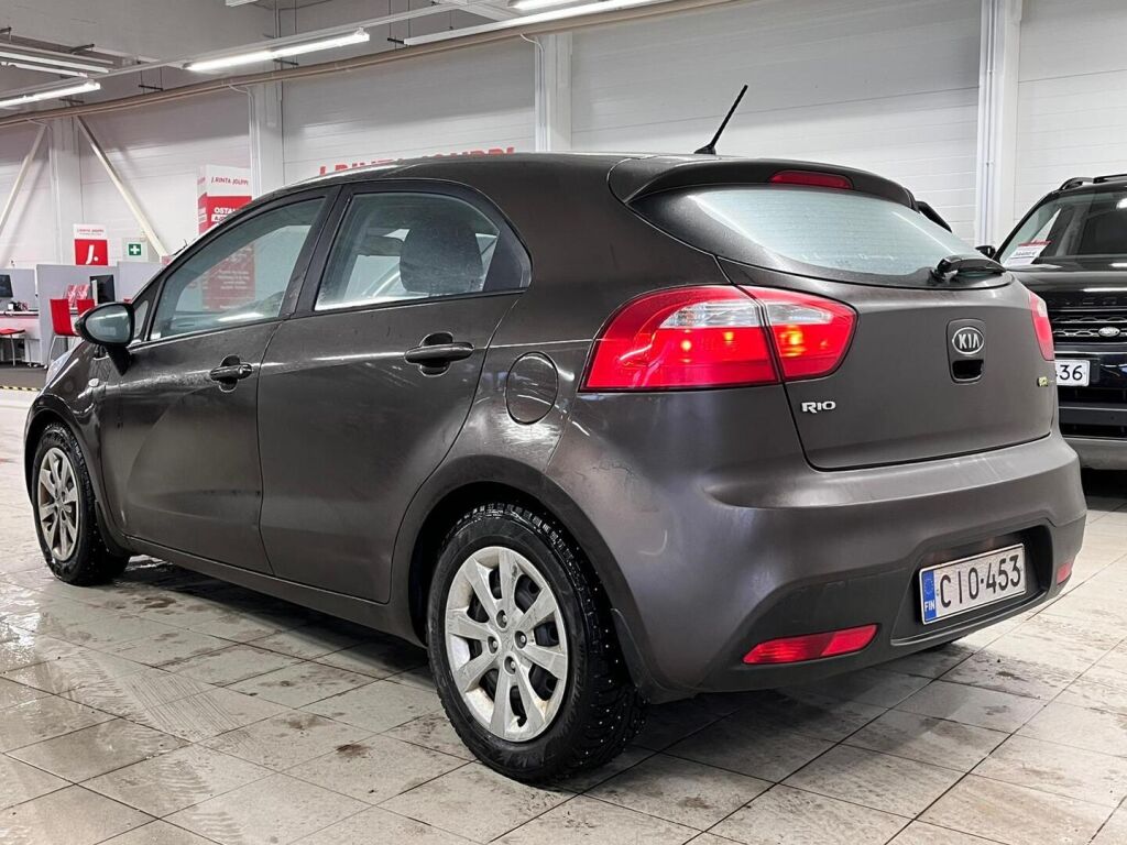 Kia Rio 2012 Ruskea (beige)