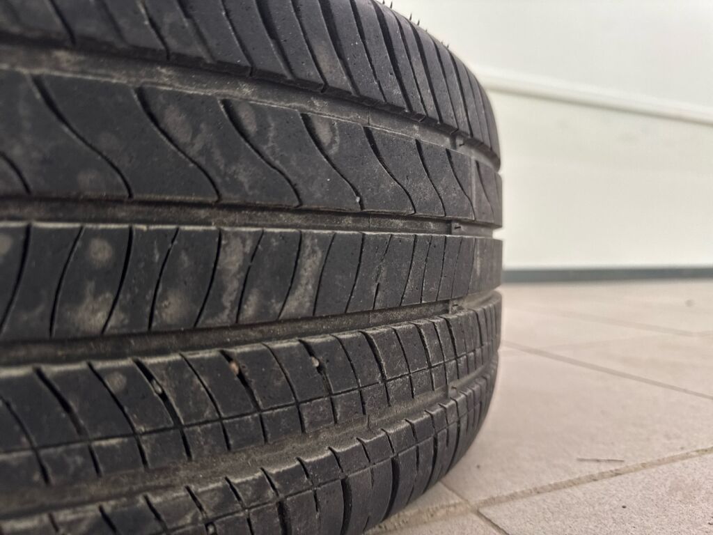 Opel Insignia 2012 Punainen