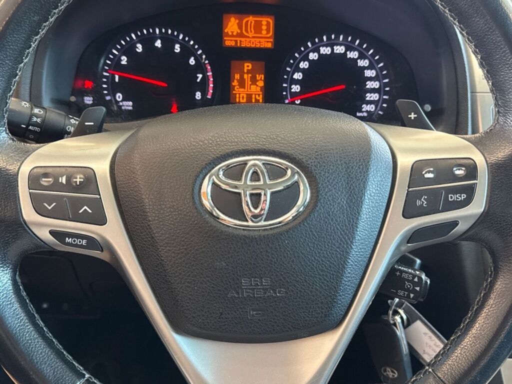 Toyota Avensis 2012 Sininen