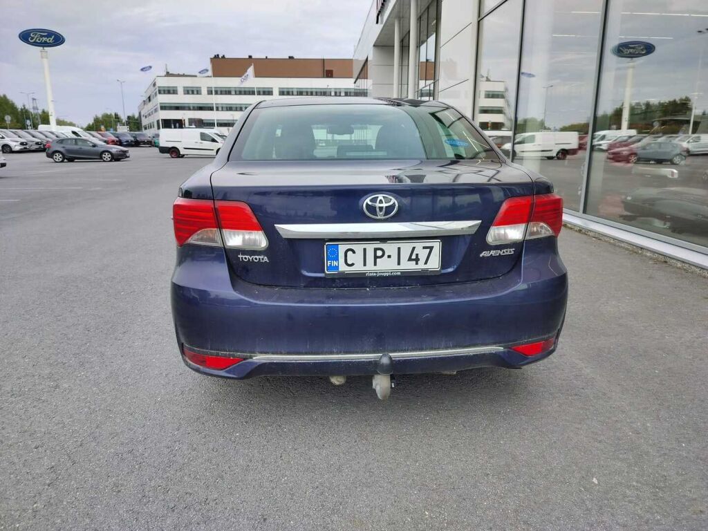 Toyota Avensis 2012 Sininen