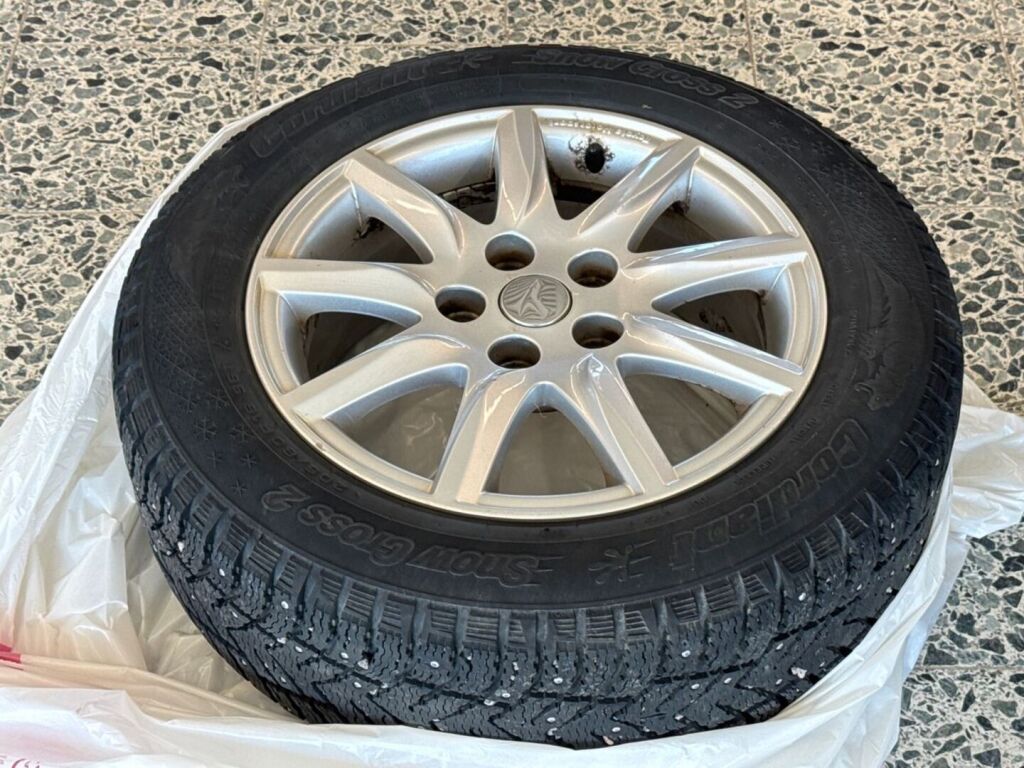 Toyota Avensis 2012 Sininen