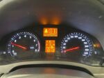 Toyota Avensis 2012 Punainen