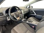 Toyota Avensis 2012 Punainen