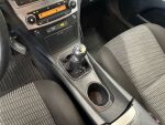 Toyota Avensis 2012 Punainen