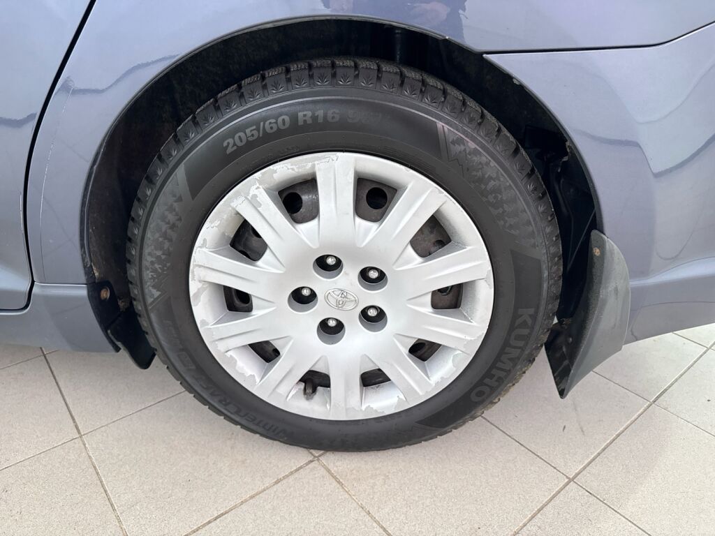 Toyota Avensis 2012 Sininen