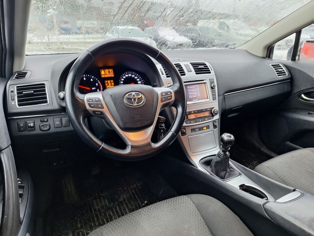 Toyota Avensis 2012 Sininen