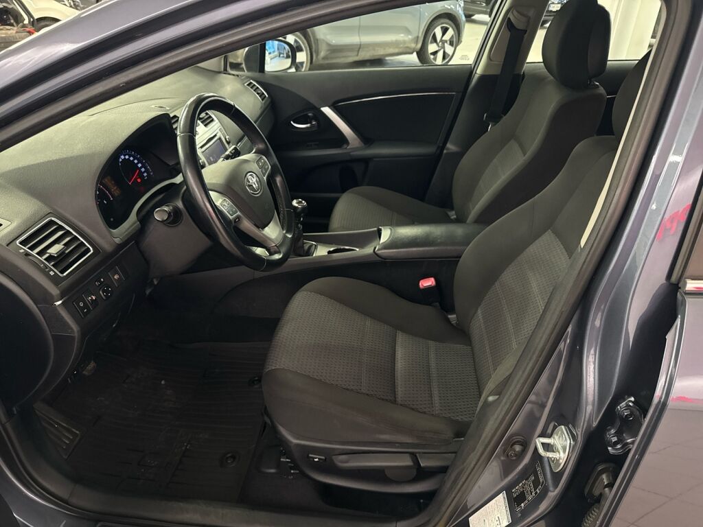 Toyota Avensis 2012 Sininen