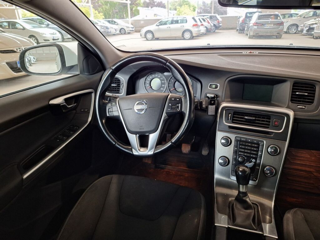 Volvo V60 2012 Valkoinen
