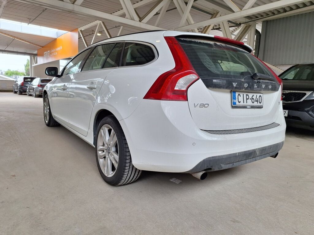 Volvo V60 2012 Valkoinen