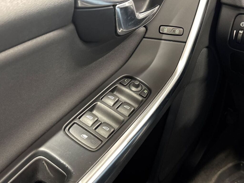 Volvo V60 2012 Valkoinen