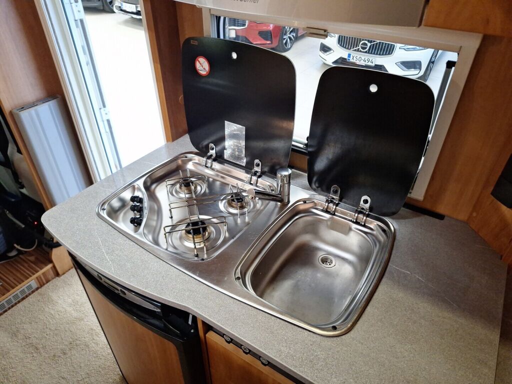 Dethleffs Globe S 2012 Valkoinen