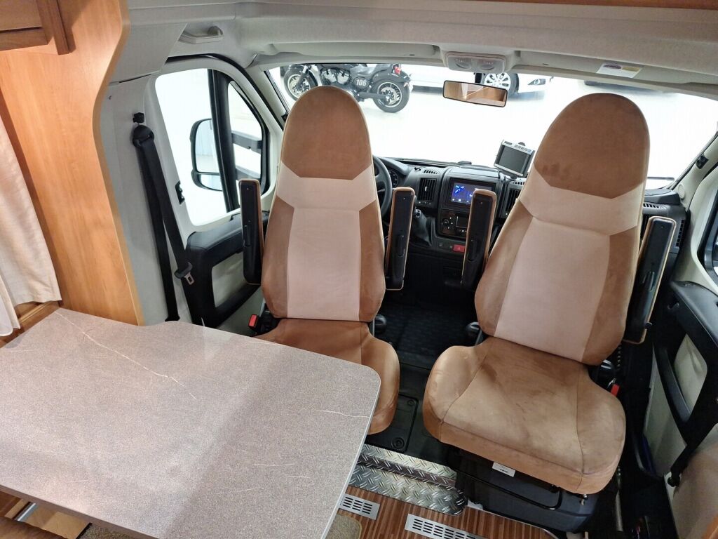 Dethleffs Globe S 2012 Valkoinen