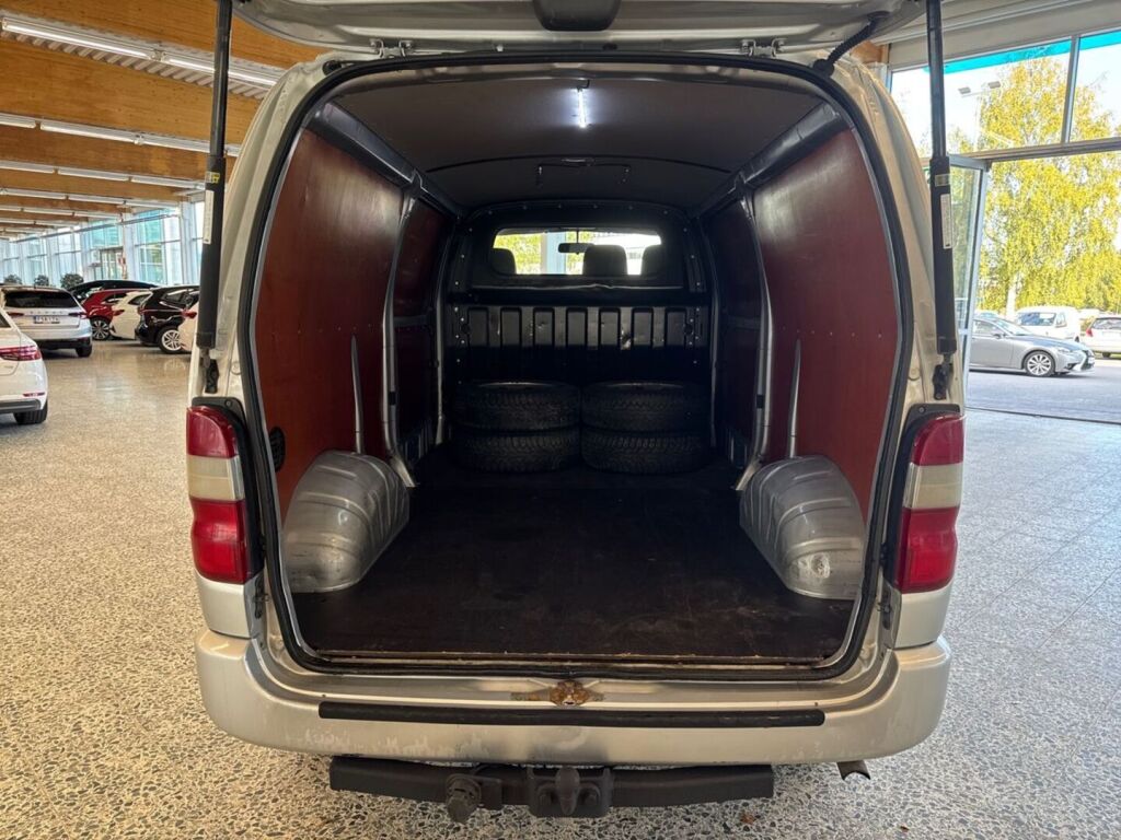 Toyota Hiace 2012 Hopea
