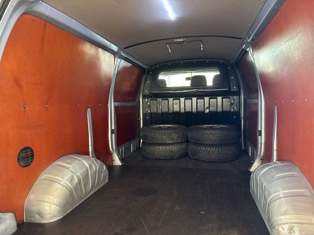 Toyota Hiace 2012 Hopea