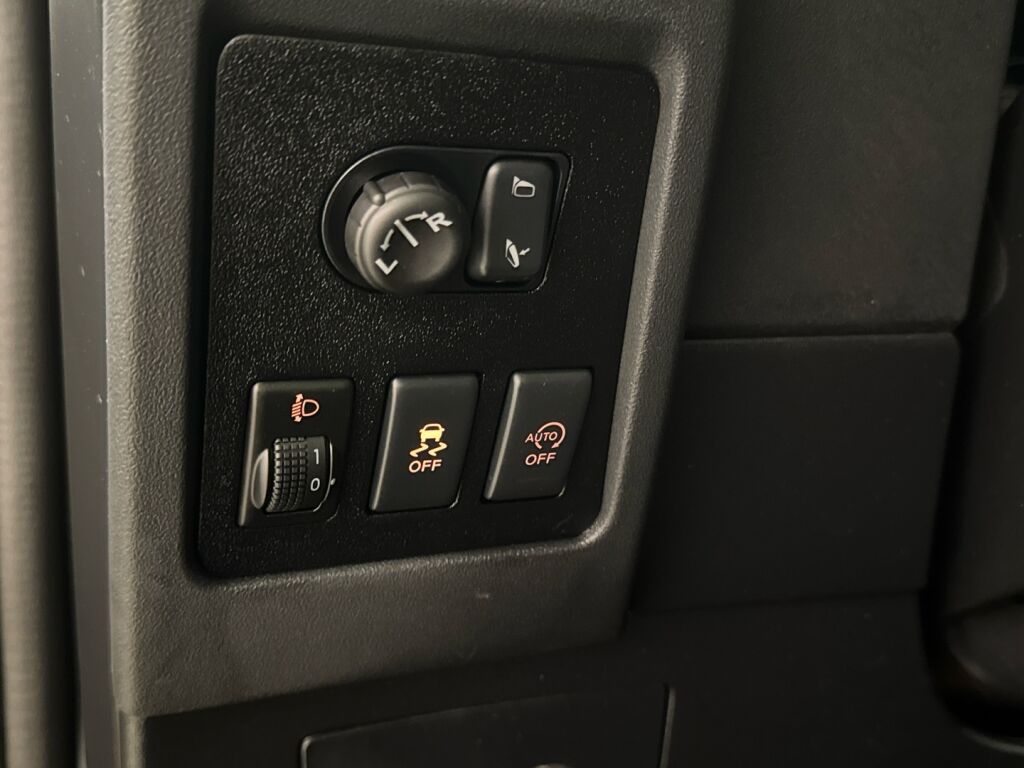 Nissan Qashqai+2 2013 Ruskea (beige)