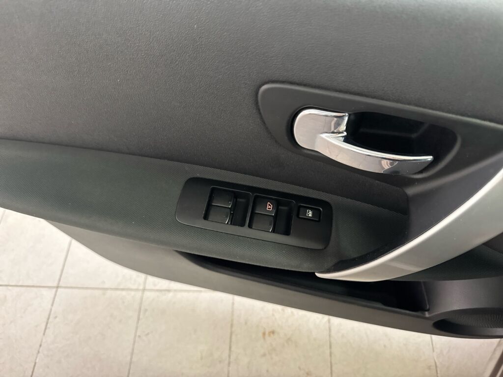 Nissan Qashqai+2 2013 Ruskea (beige)