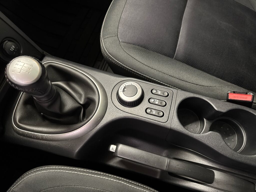 Nissan Qashqai+2 2013 Ruskea (beige)