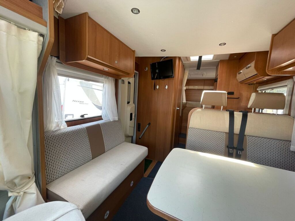 Carado T 448 2013 Valkoinen