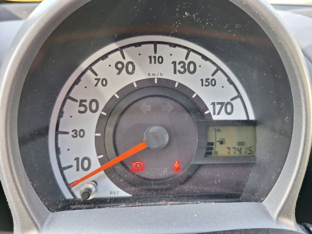 Peugeot 107 2013 Sininen