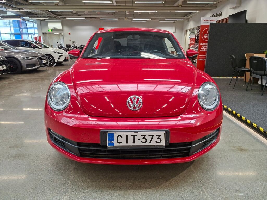Volkswagen Beetle 2012 Punainen