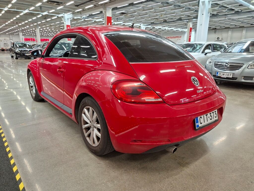 Volkswagen Beetle 2012 Punainen