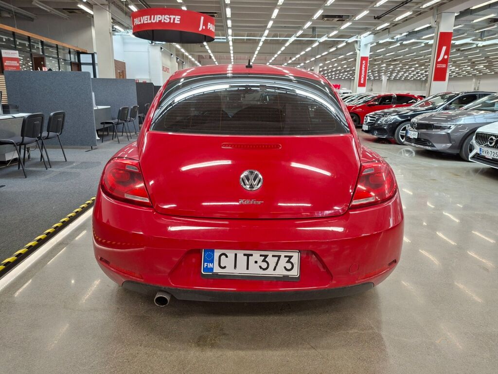 Volkswagen Beetle 2012 Punainen