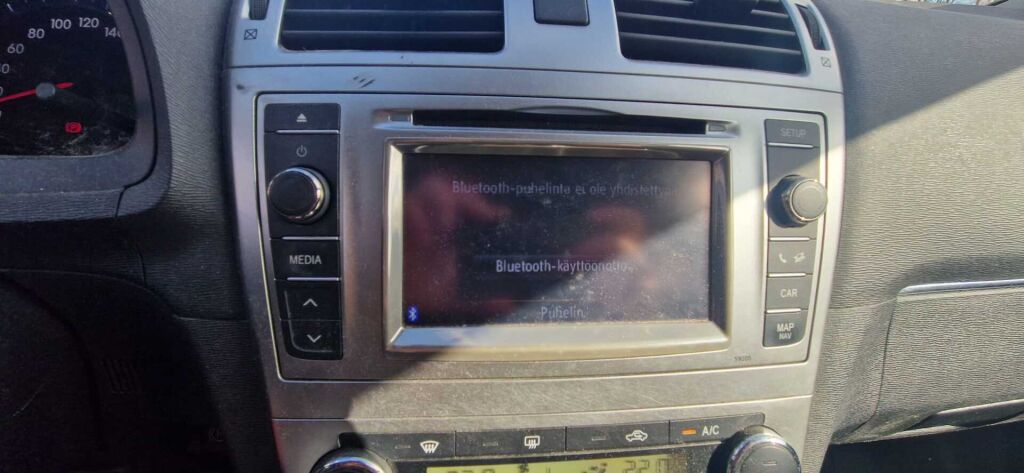 Toyota Avensis 2012 Harmaa