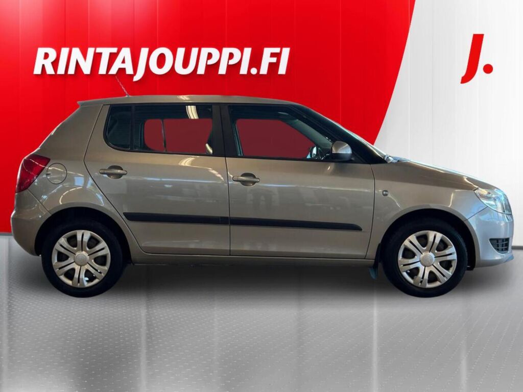 Skoda Fabia 2012 Met. ruskea (beige)