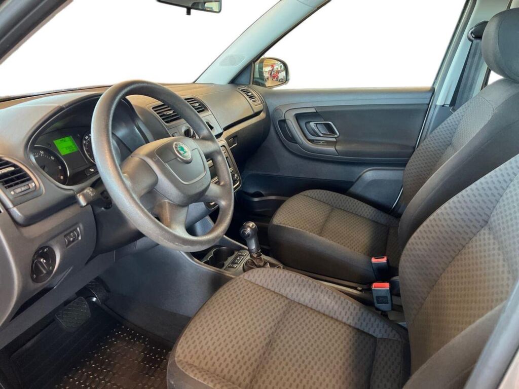 Skoda Fabia 2012 Met. ruskea (beige)