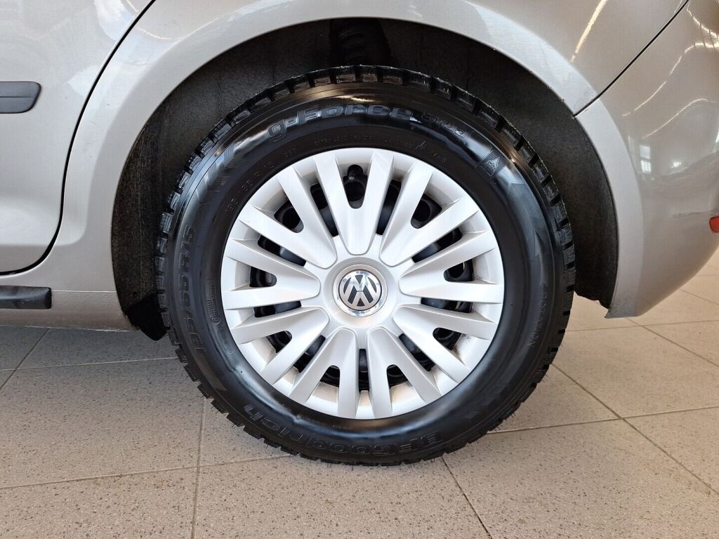 Volkswagen Golf Plus 2012 Ruskea (beige)