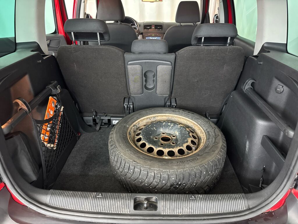 Skoda Yeti 2012 Punainen