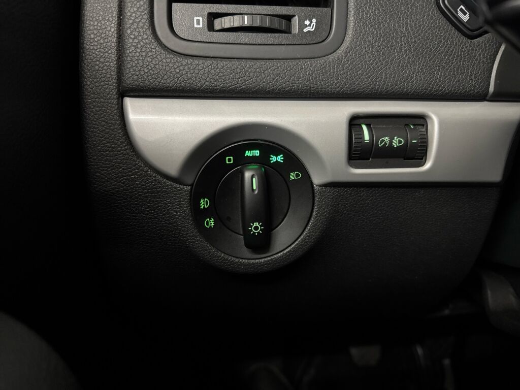 Skoda Yeti 2012 Punainen