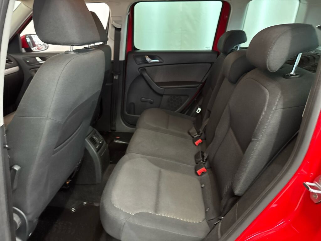 Skoda Yeti 2012 Punainen