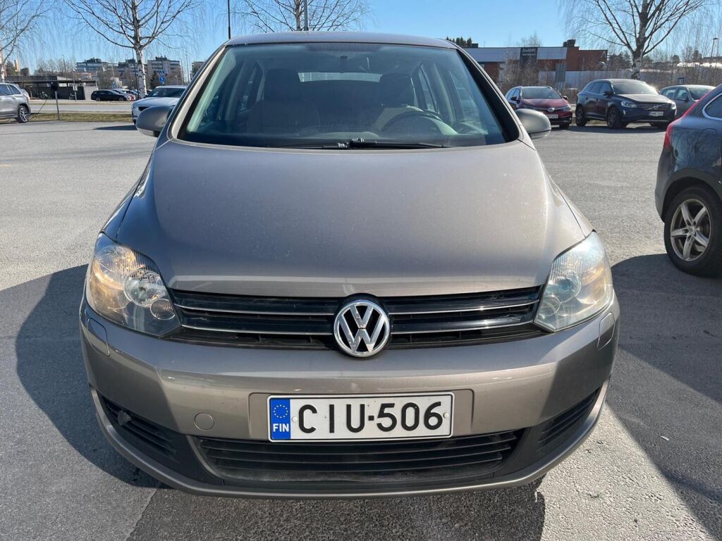 Volkswagen Golf Plus 2012 Ruskea (beige)