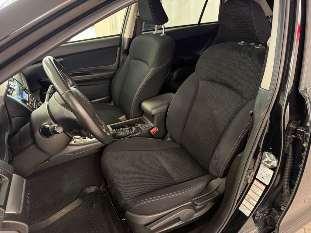 Subaru XV 2012 Musta